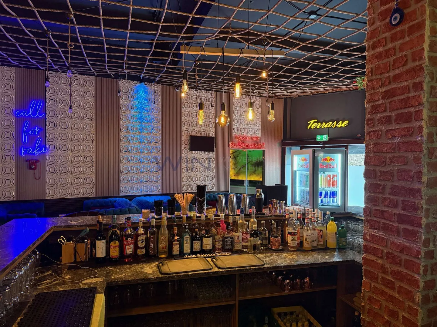 Here, event culture meets real life feeling - Photo 5 of 6