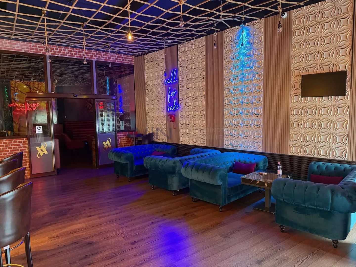 Here, event culture meets real life feeling - Photo 3 of 6