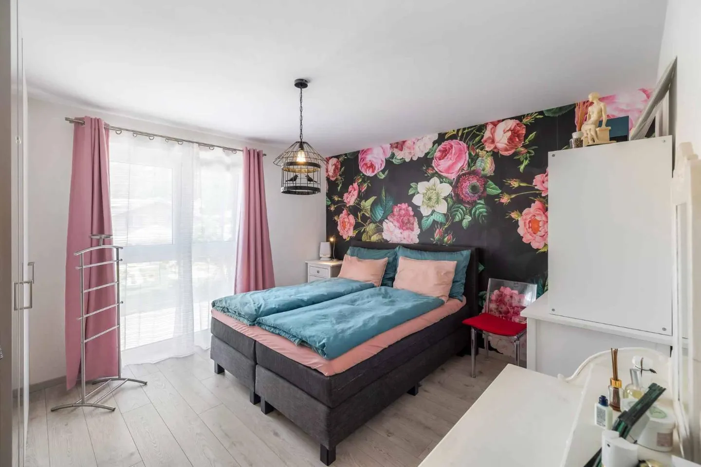 Appartement Élégant avec Jardin - Photo 6 sur 9
