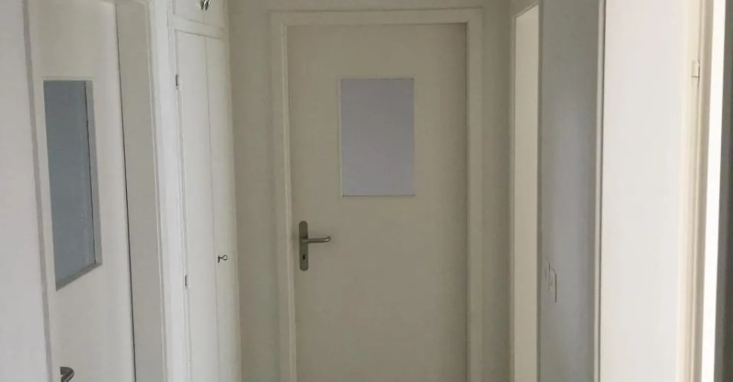 4-room apartment on the ground floor - Photo 3 of 6
