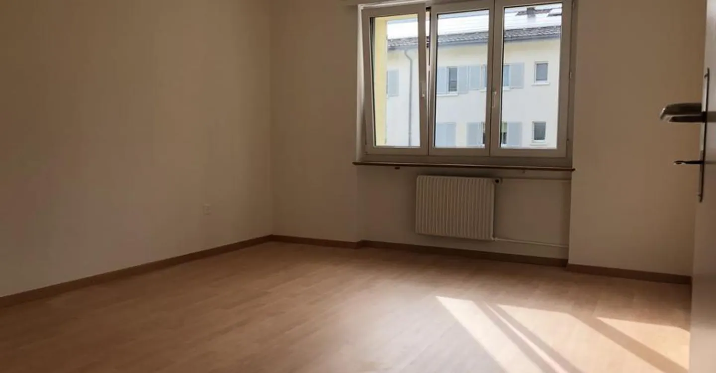 4-room apartment on the ground floor - Photo 5 of 6