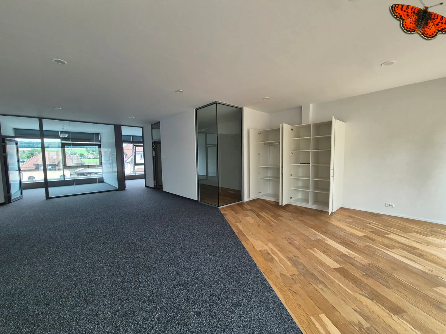 SUPERFICIE DI 120 M² IDEALE PER UN UFFICIO CLASSE! - Foto 4 di 8