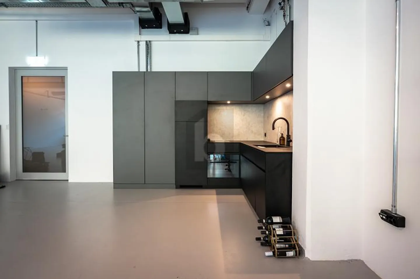 LUMINEUX ET MODERNE DANS UN EMPLACEMENT CENTRAL - Photo 2 sur 6