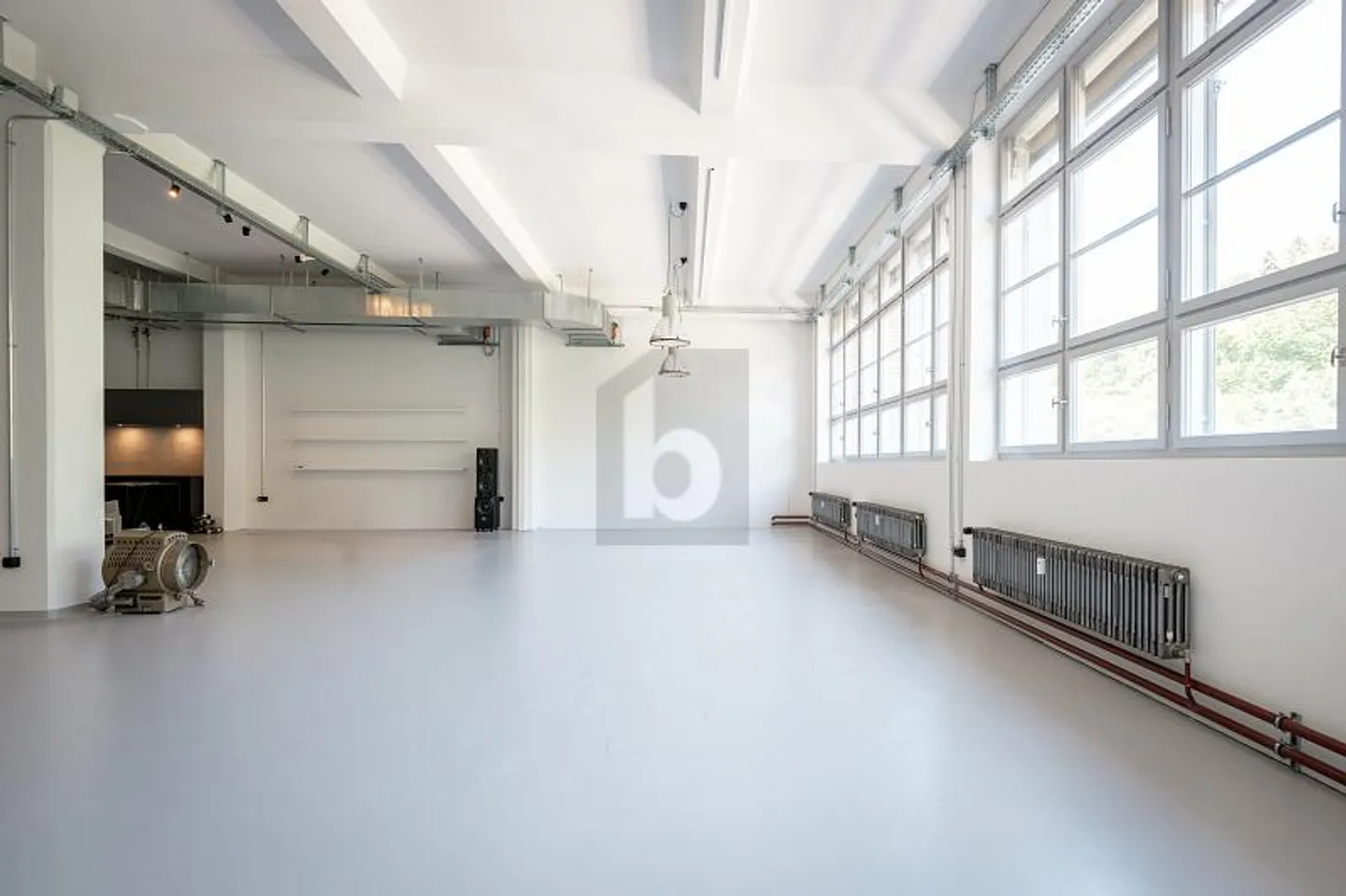 LUMINEUX ET MODERNE DANS UN EMPLACEMENT CENTRAL - Photo 4 sur 6