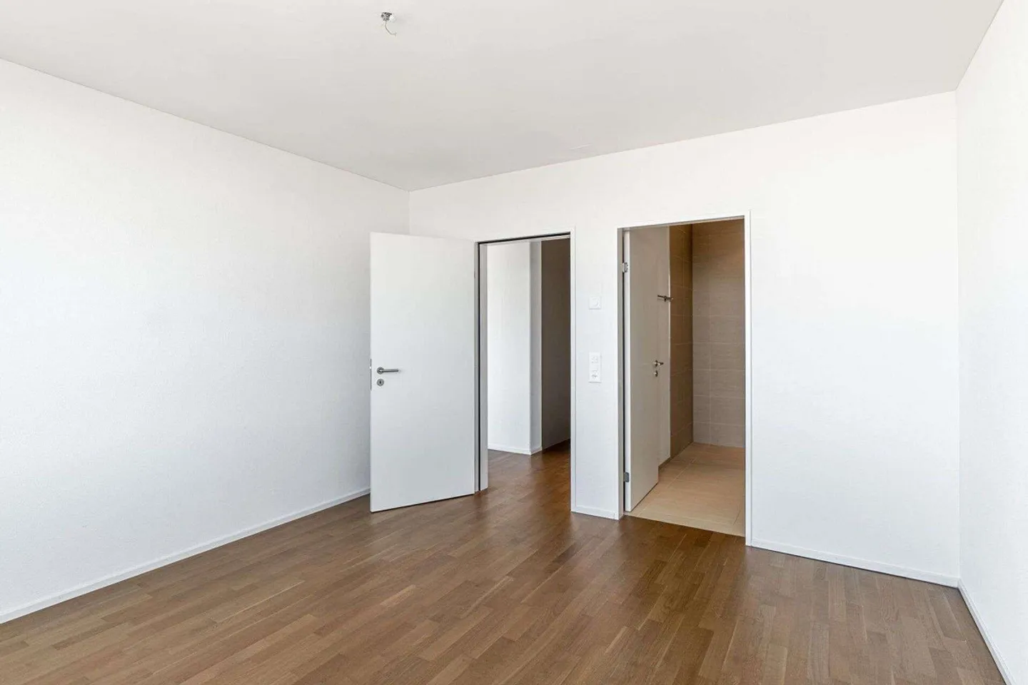 Attractive apartment in a central location - Photo 4 of 6