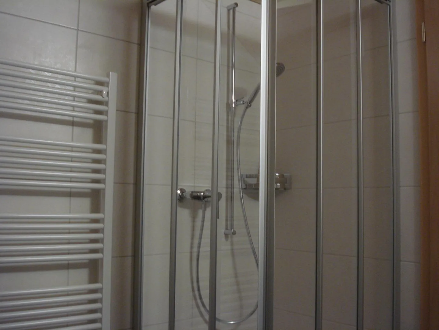 Appartamento attico luminoso di 3,5 stanze - Foto 7 di 11