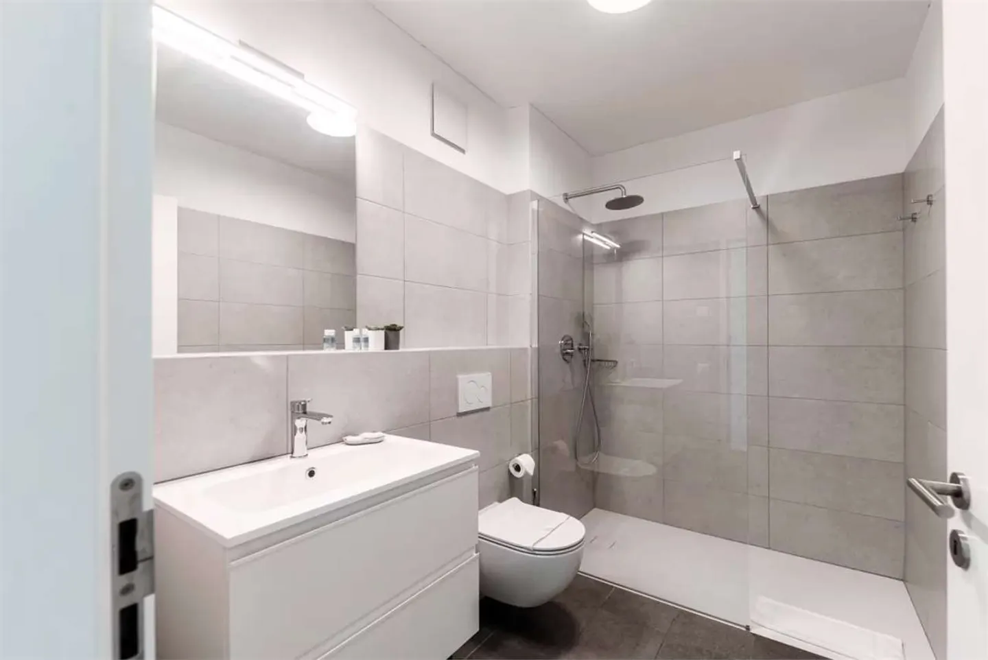 Appartement spacieux avec jardin - Photo 15 sur 15