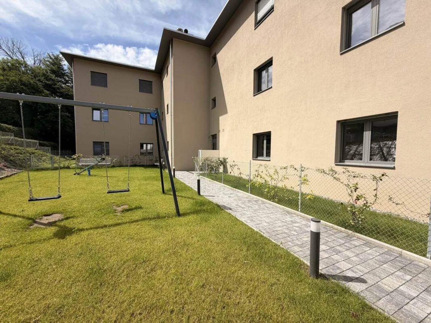 PREGASSONA · DERNIERS 2½ CHAMBRES AVEC JARDIN · OPTION D'ACHAT OU DE LOCATION - Photo 2 sur 13