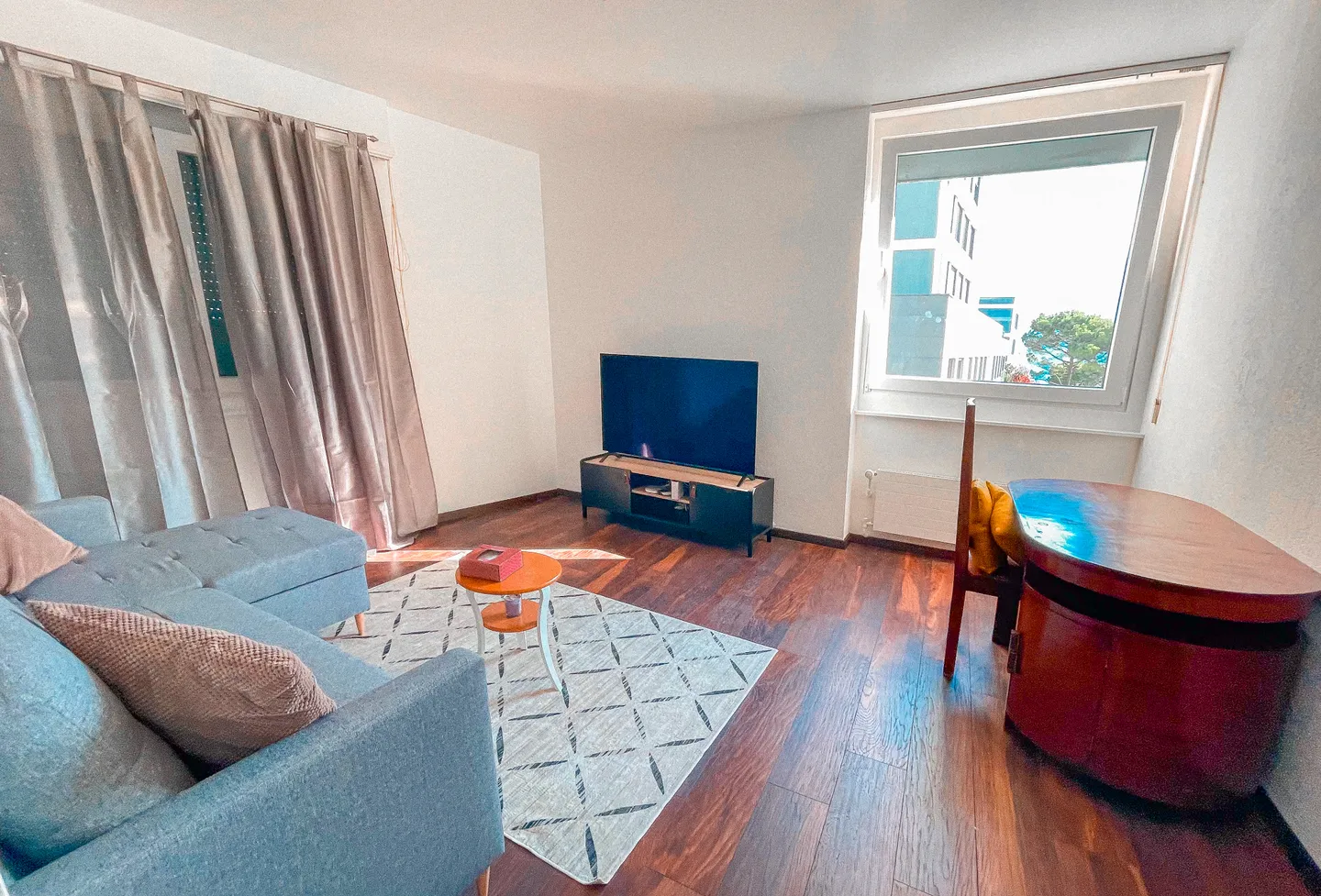 Appartement meublé à louer - Photo 2 sur 6