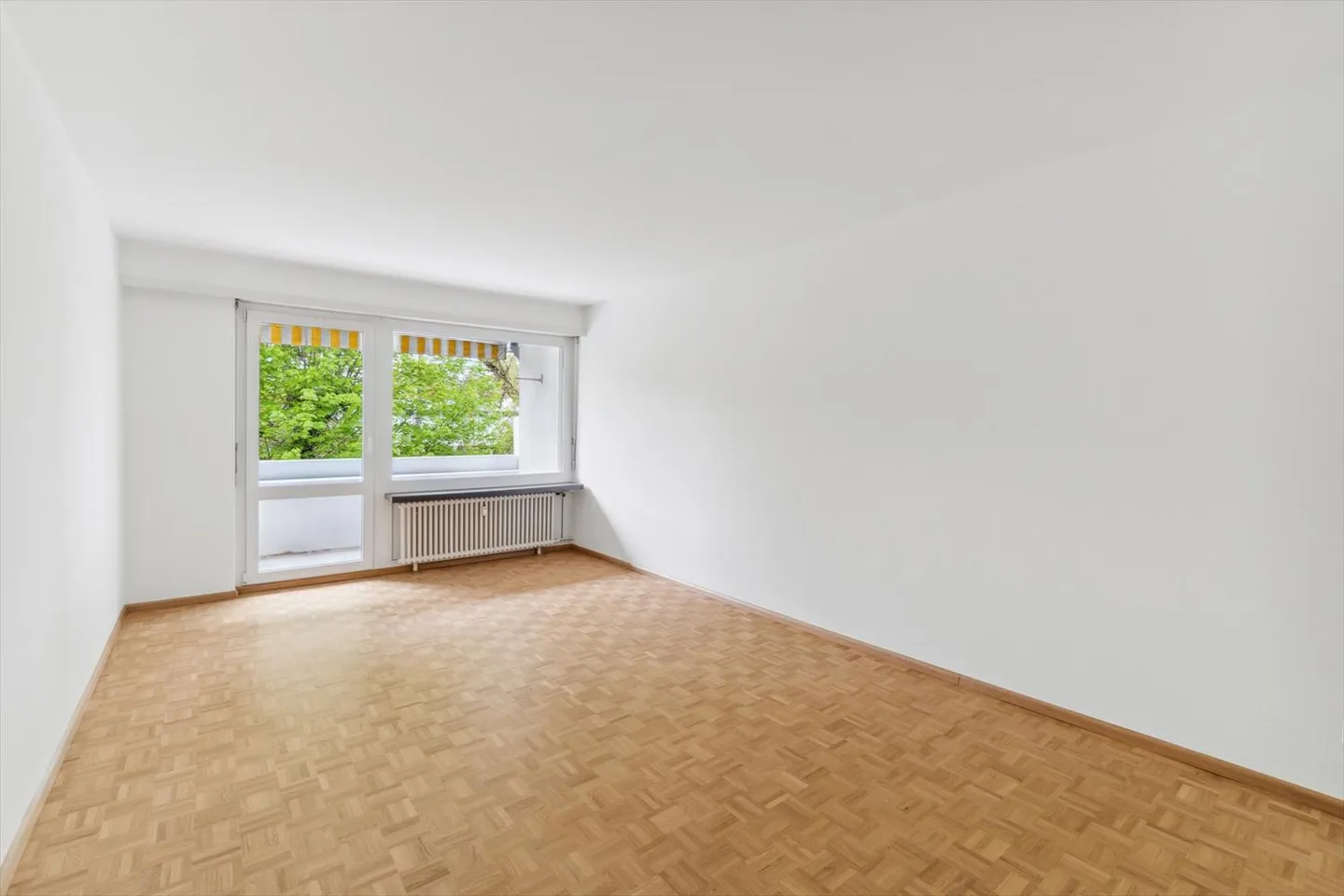 Geräumige 3-Zimmer-Wohnung in Riehen - Foto 2 von 9
