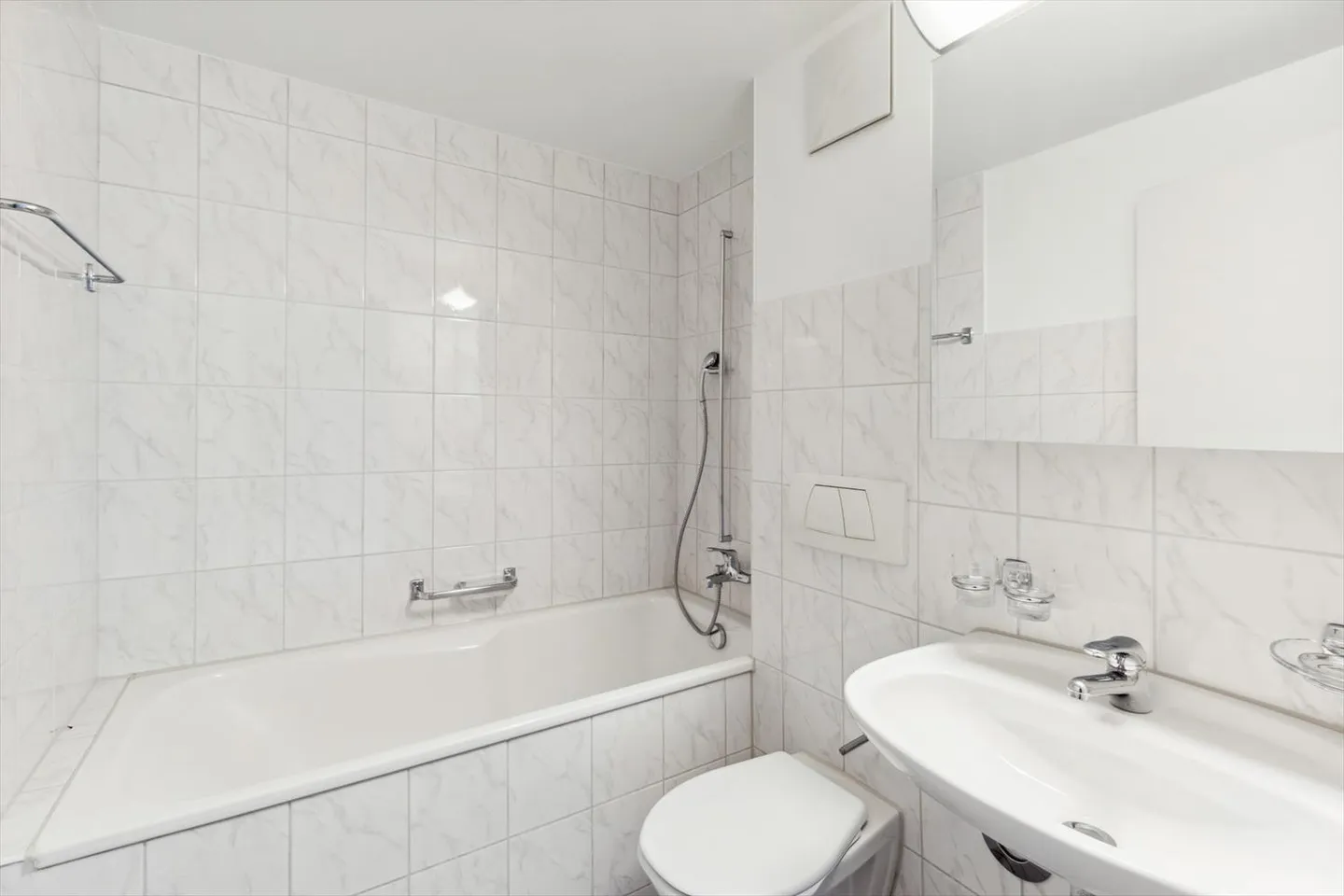 Geräumige 3-Zimmer-Wohnung in Riehen - Foto 5 von 9