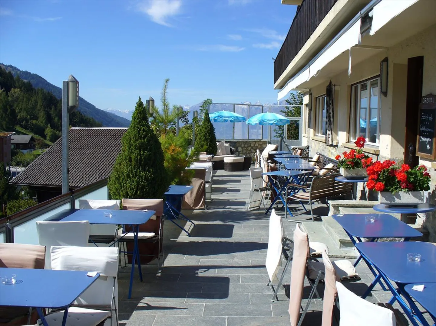 Charming Hotel & Restaurant - Photo 3 of 13