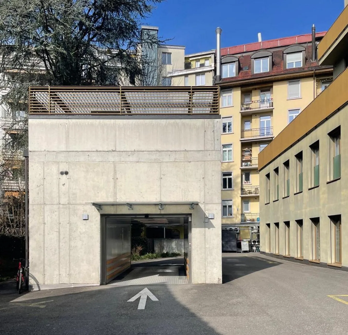 Places de stationnement pour motos au centre de Lucerne - Photo 4 sur 4