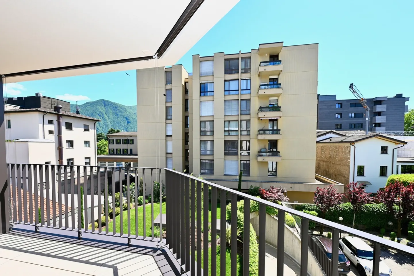 Appartement raffiné dans un emplacement central à Lugano - Photo 2 sur 15