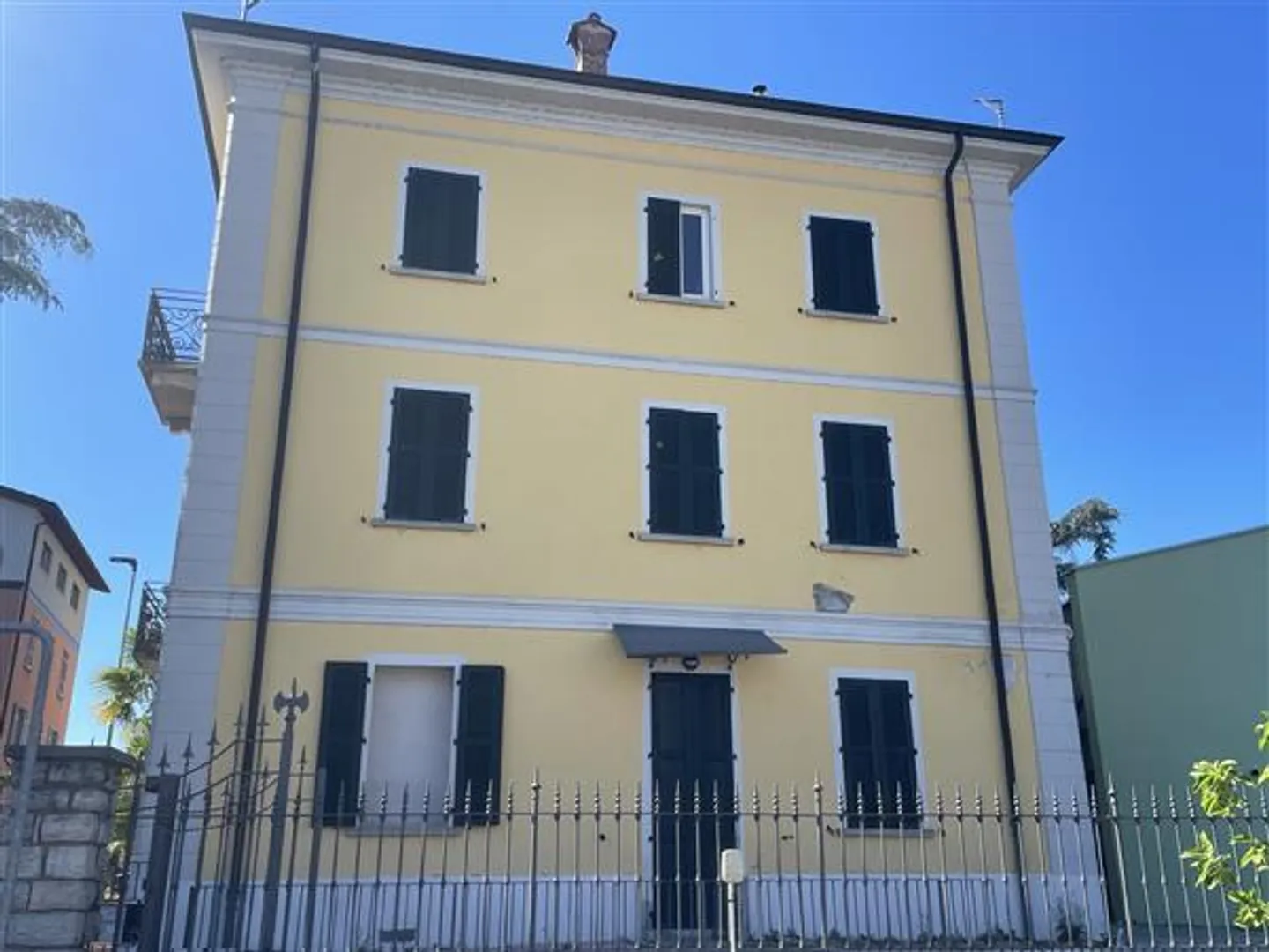 Chiasso: Palazzo - Foto 3 di 13