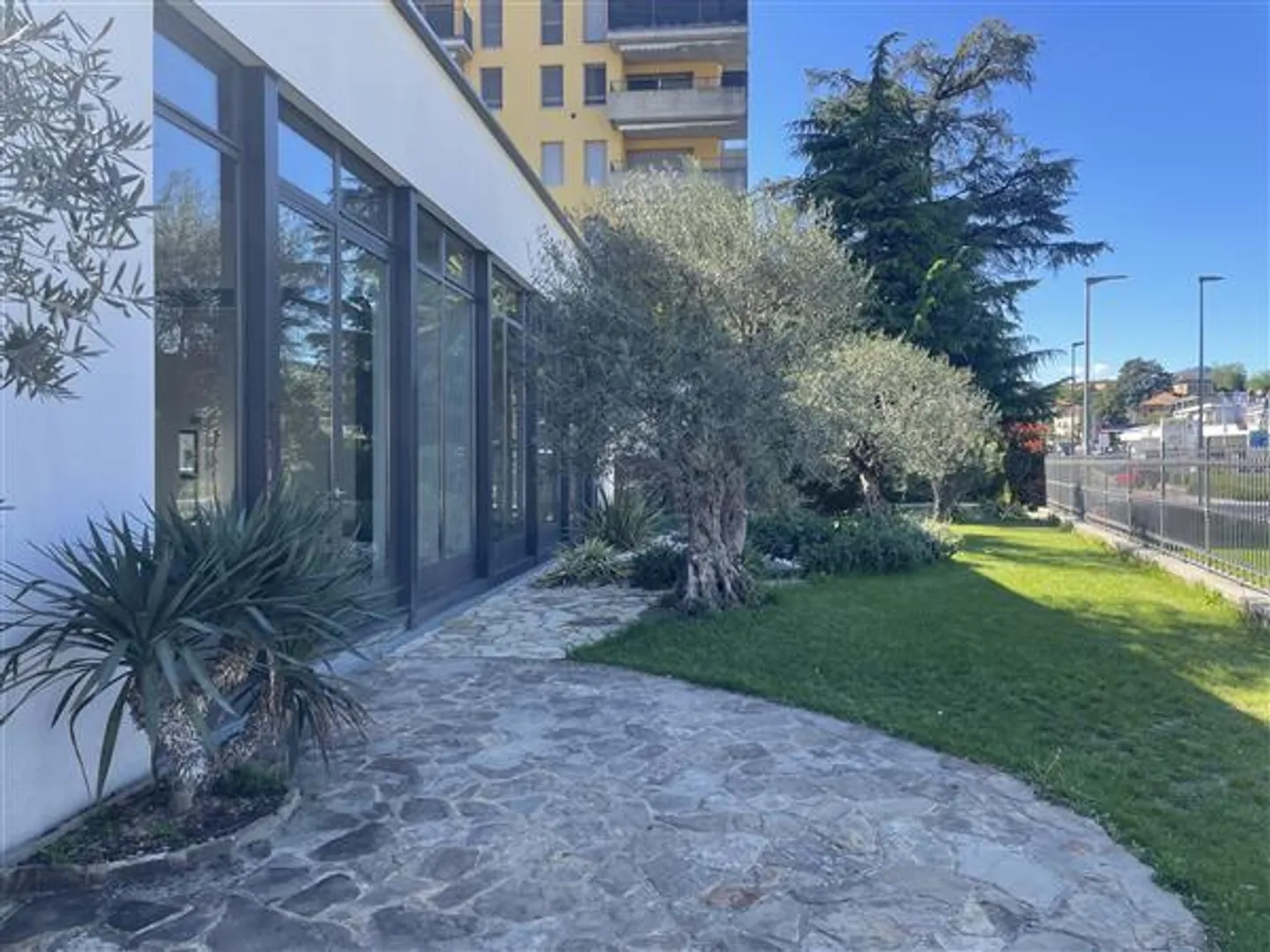Chiasso: Palazzo - Foto 4 di 13