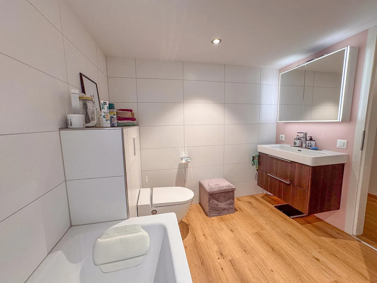 Liebevoll renov. Wohnhaus mit Scheune, grosszügige Umgebung (B - Foto 10 von 28