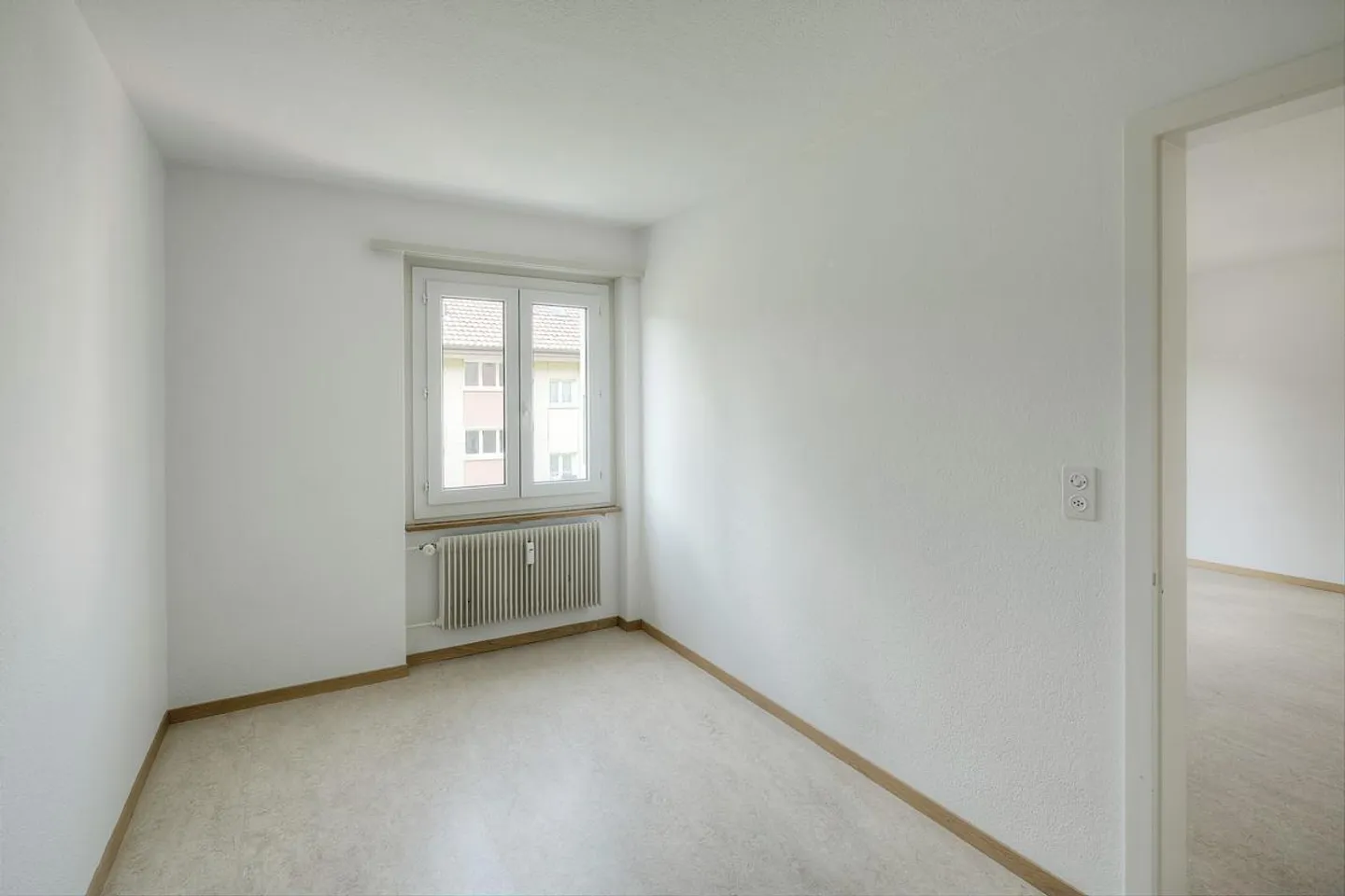 Apartment for rent - Photo 7 of 8