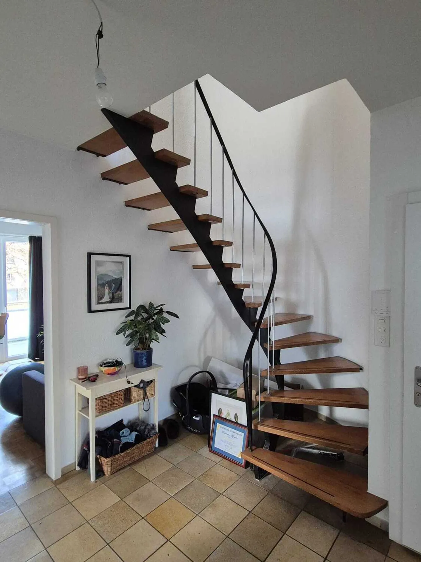 APPARTEMENT 4 PIÈCES À BASEL - BRUDERHOLZ, MEUBLÉ, TEMPORAIRE - Photo 2 sur 9