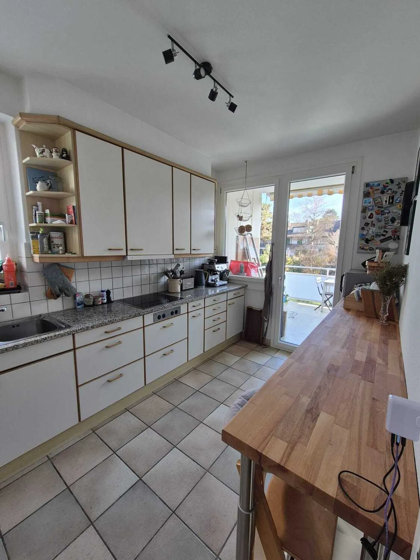 APPARTEMENT 4 PIÈCES À BASEL - BRUDERHOLZ, MEUBLÉ, TEMPORAIRE - Photo 4 sur 9