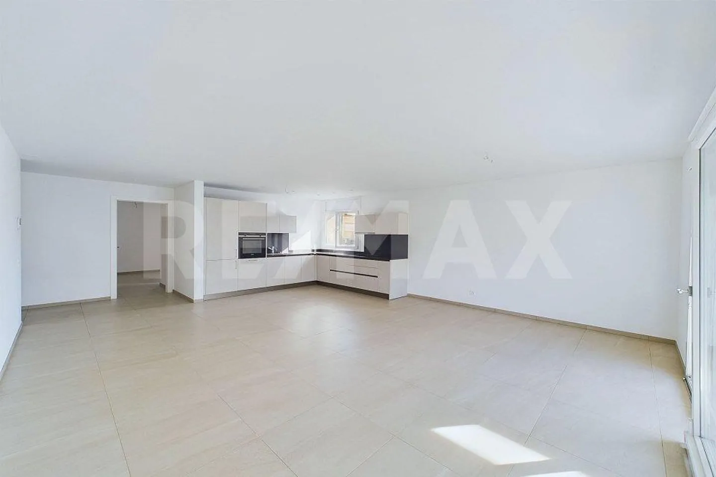 Moderno appartamento a reddito di 3½ locali in ottima posizione - Foto 6 von 13