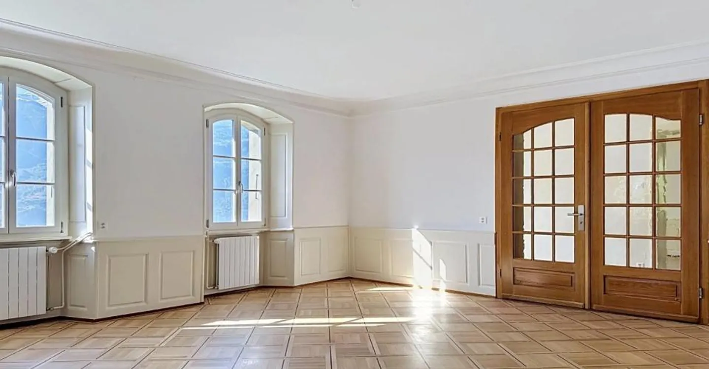 Zu vermieten? Renovierte 4,5 Zimmer von 150 m² mit Garten, Garage und Panoramablick - Foto 6 von 12