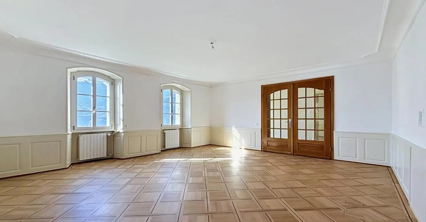 Zu vermieten? Renovierte 4,5 Zimmer von 150 m² mit Garten, Garage und Panoramablick - Foto 7 von 12