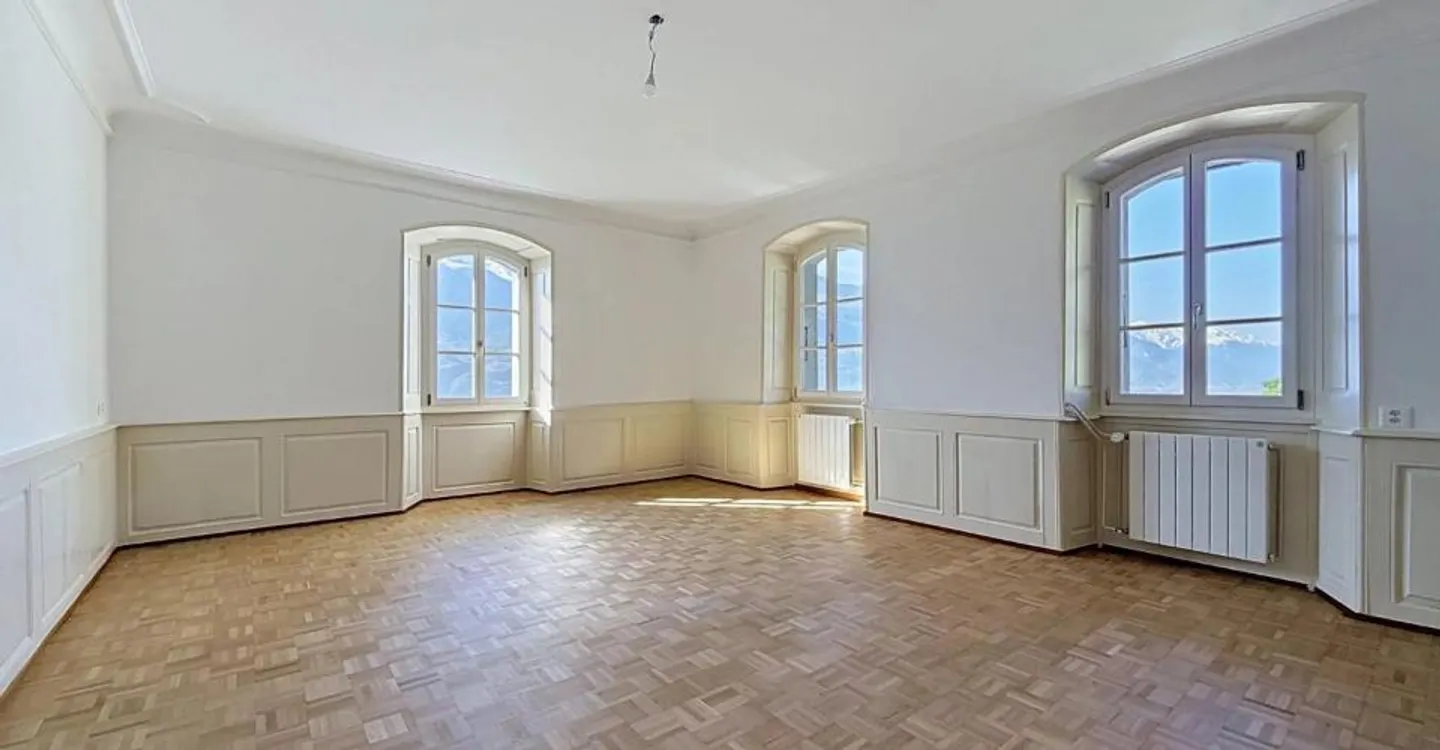 Zu vermieten? Renovierte 4,5 Zimmer von 150 m² mit Garten, Garage und Panoramablick - Foto 8 von 12