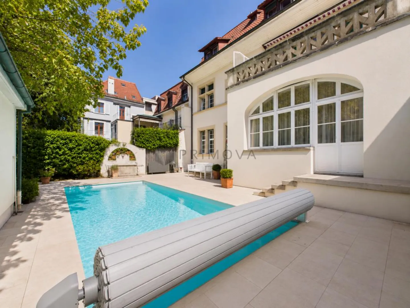 Un pezzo di storia di Basilea: Palazzo urbano senza pari con piscina e sauna - Foto 3 di 16