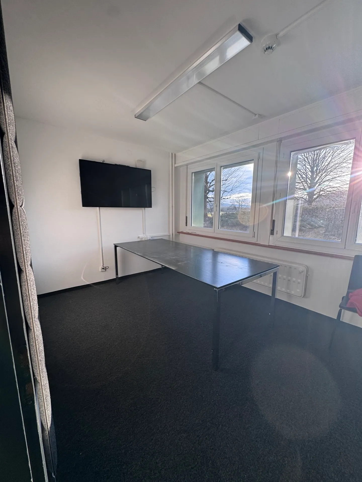 Granges-Marnand, for rent, offices and storage of 408 m2 - Photo 13 of 13