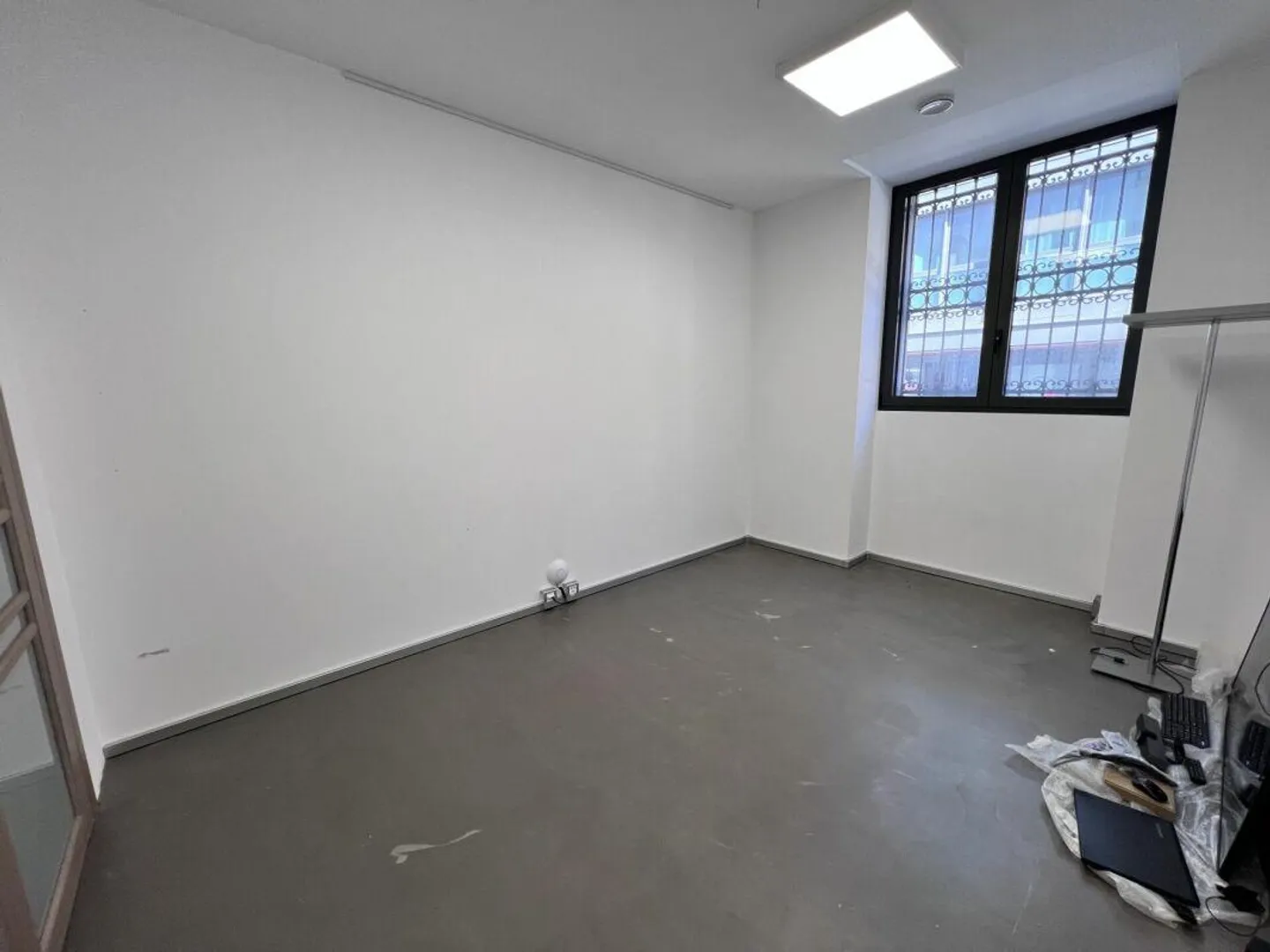 Office in the city center - Photo 3 of 3