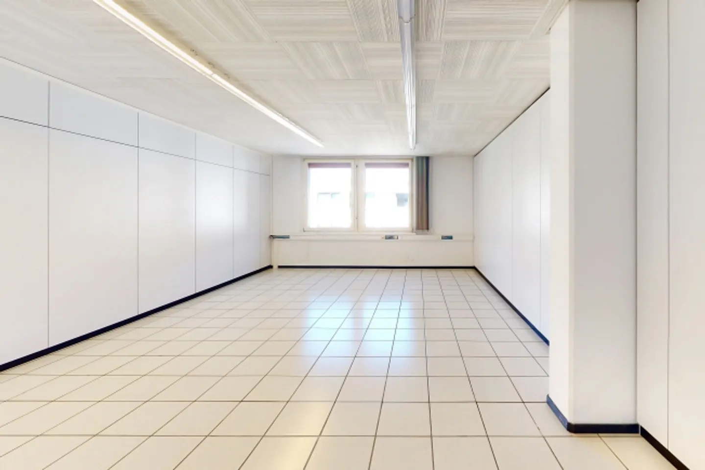 37 m² Office - Compact, Functional, Strategic - Photo 3 of 4