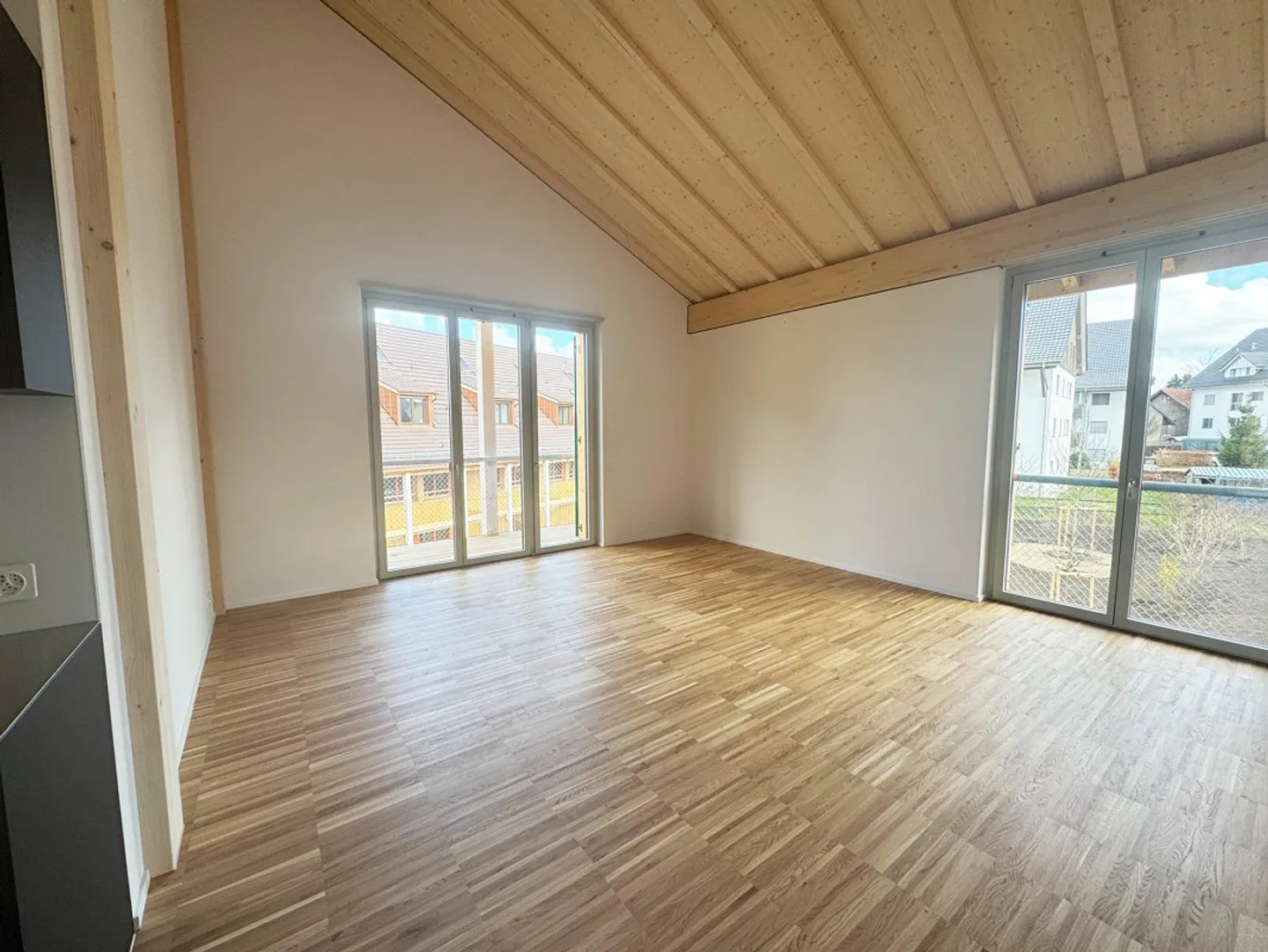 Modernes Apartment mit Garten - Foto 5 von 12