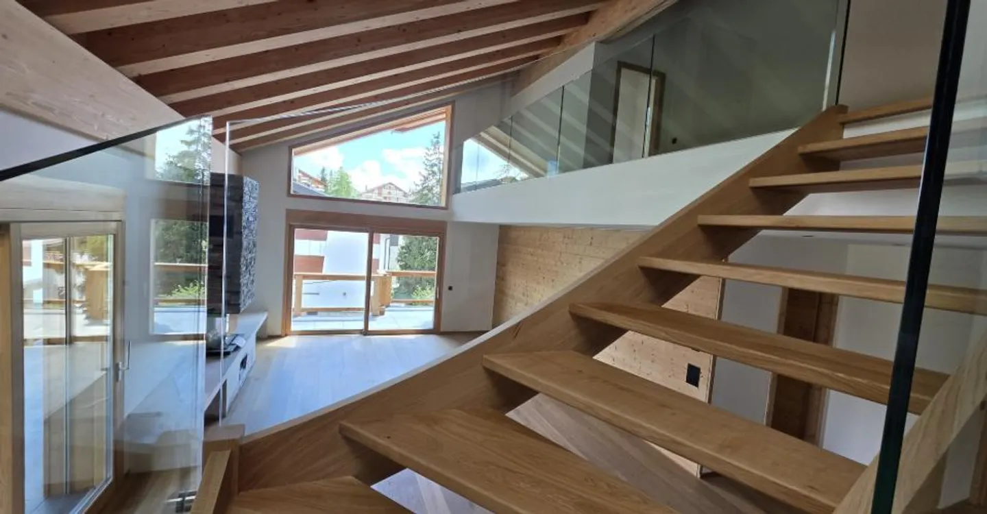 Außergewöhnliches Duplex mit 4,5 Zimmern in Crans-Montana - Foto 8 von 15