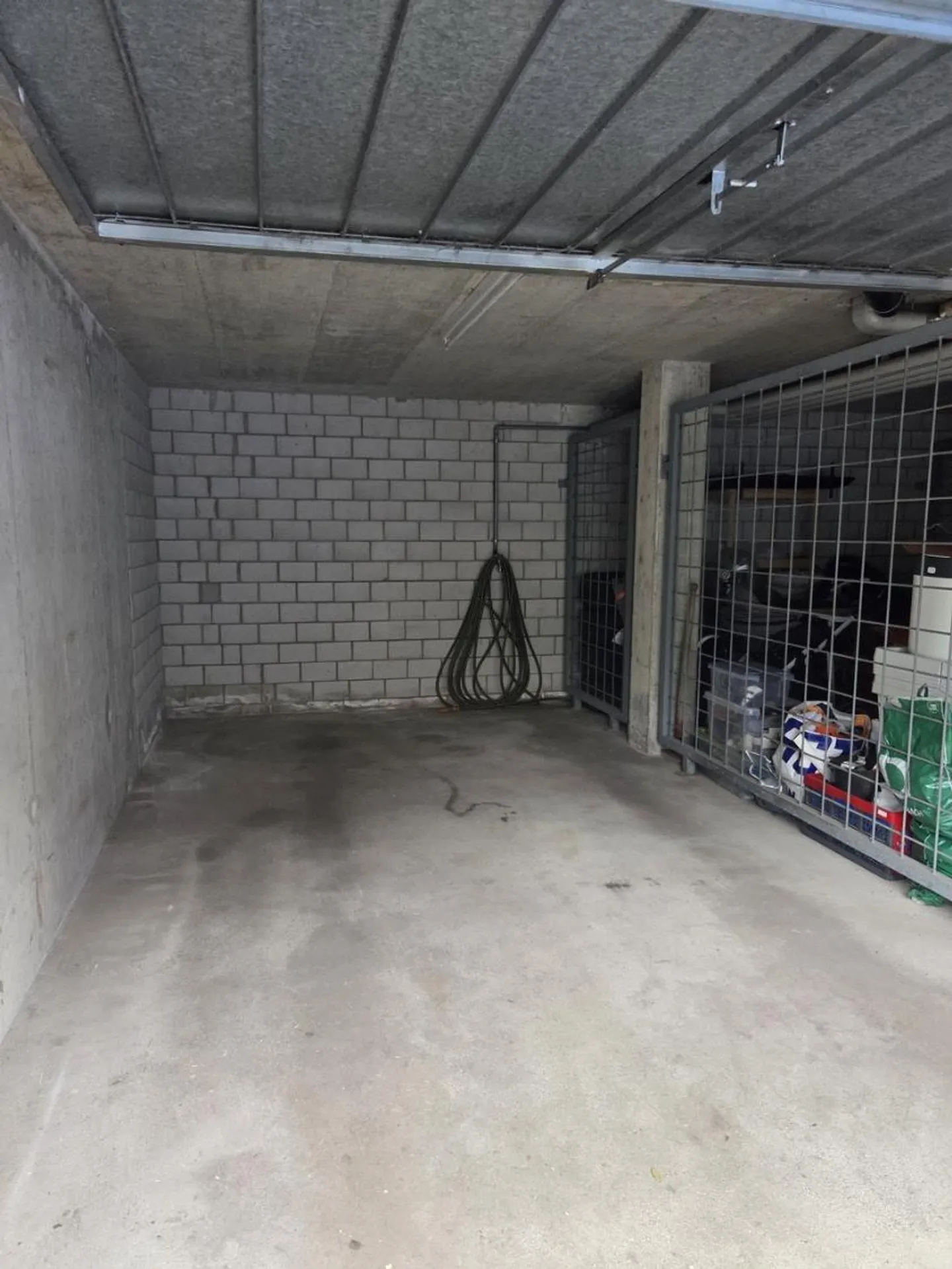 Garage - Foto 1 von 2