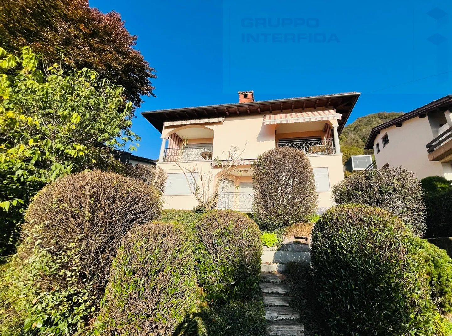 VILLA SIGNORILE CON VISTA PANORAMICA - Foto 1 di 14