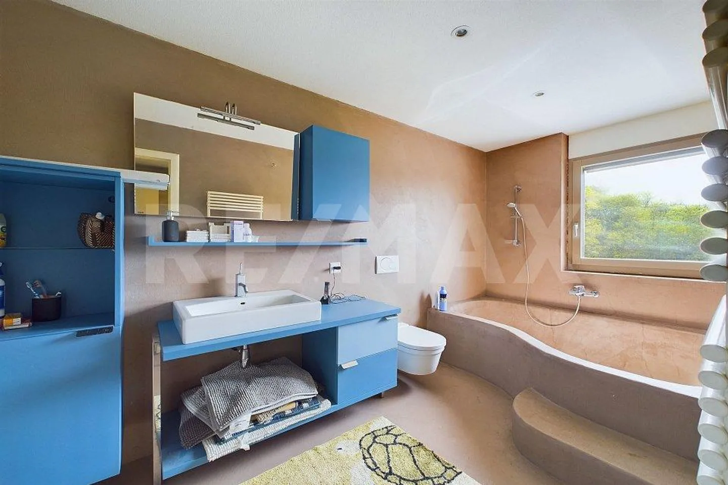 Maison unifamiliale avec bureau séparé idéale pour les familles - Photo 11 sur 13