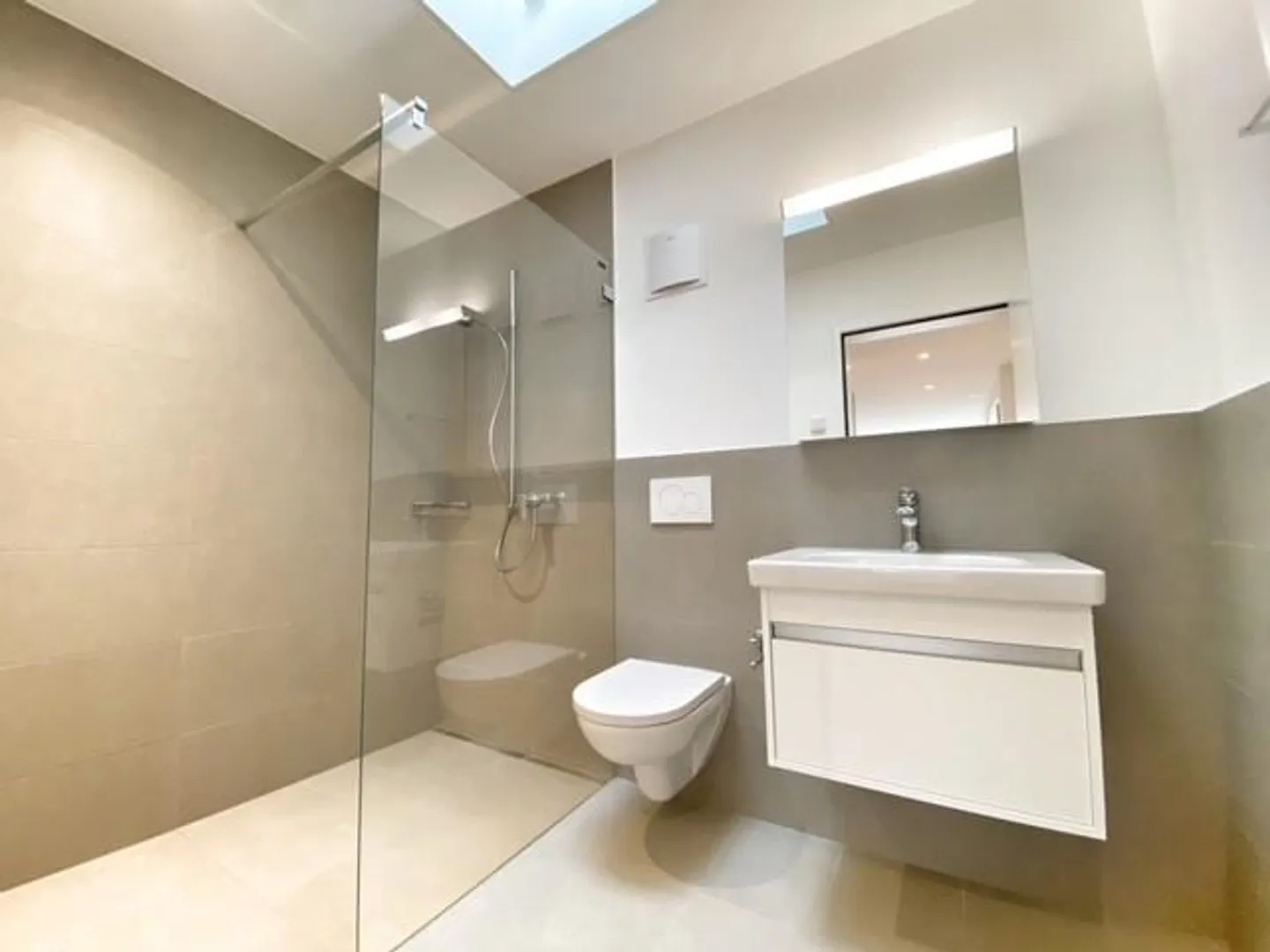 Moderne Attika-Wohnung in Ruhiger Lage - Foto 6 von 8