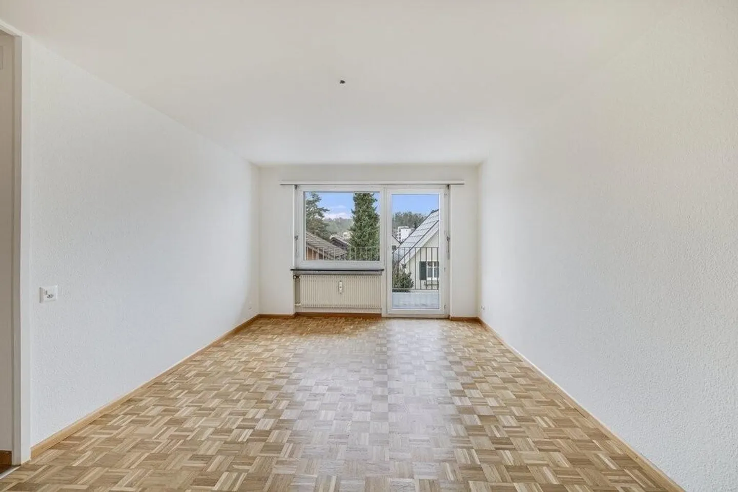 Stylish Living in Allschwil - Photo 4 of 7