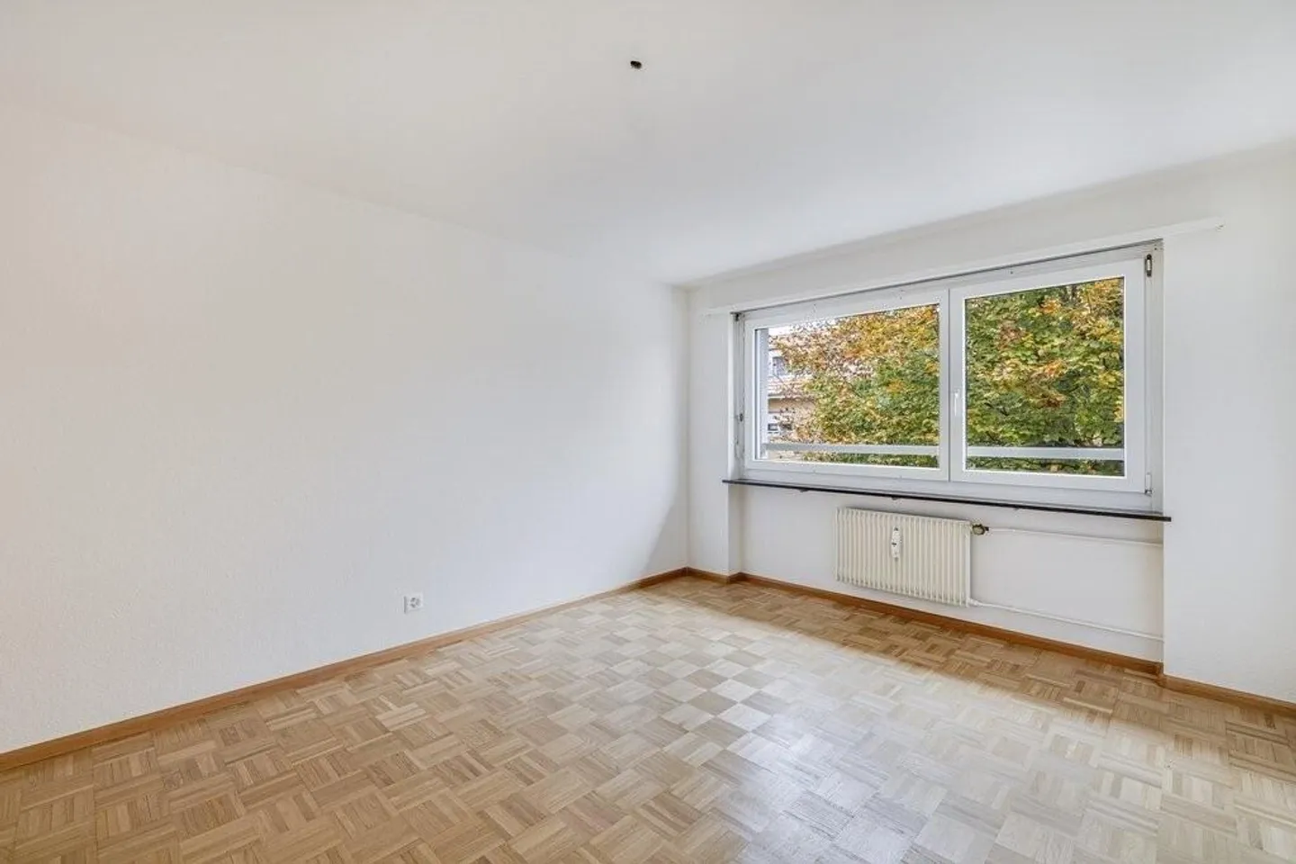 Stylish Living in Allschwil - Photo 5 of 7