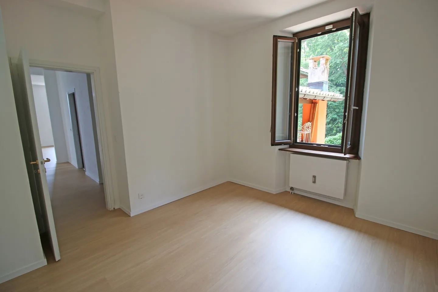 Propriété prestigieuse avec trois appartements indépendants et grand jardin - Carona - Photo 11 sur 13