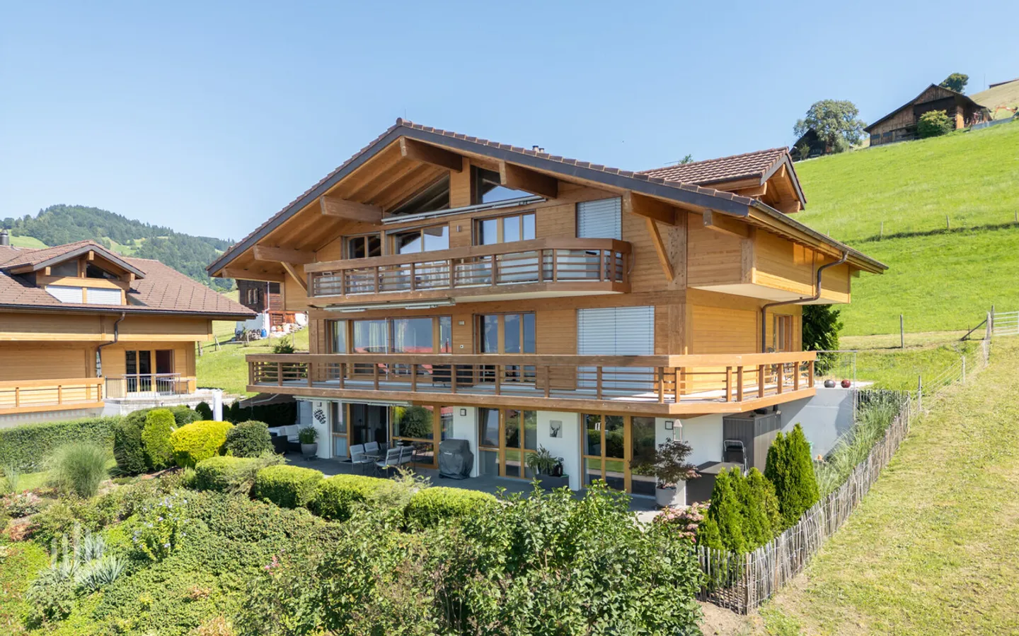 ImmoWyss - Attractive Ground Floor Apartment with Unique Lake View - Photo 1 of 10