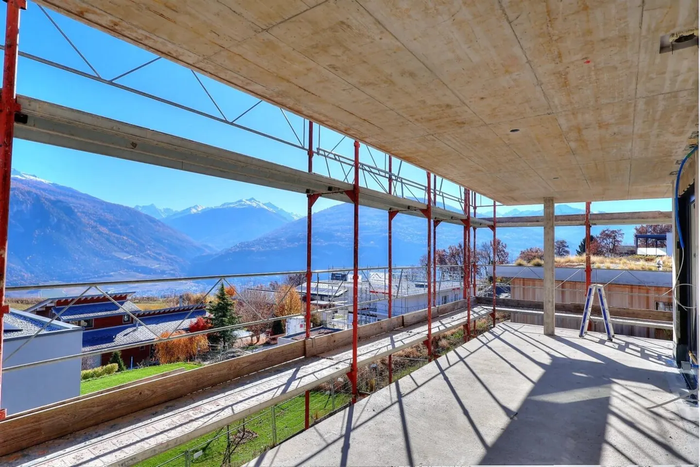 Residential environment for this sublime project - Photo 9 of 10