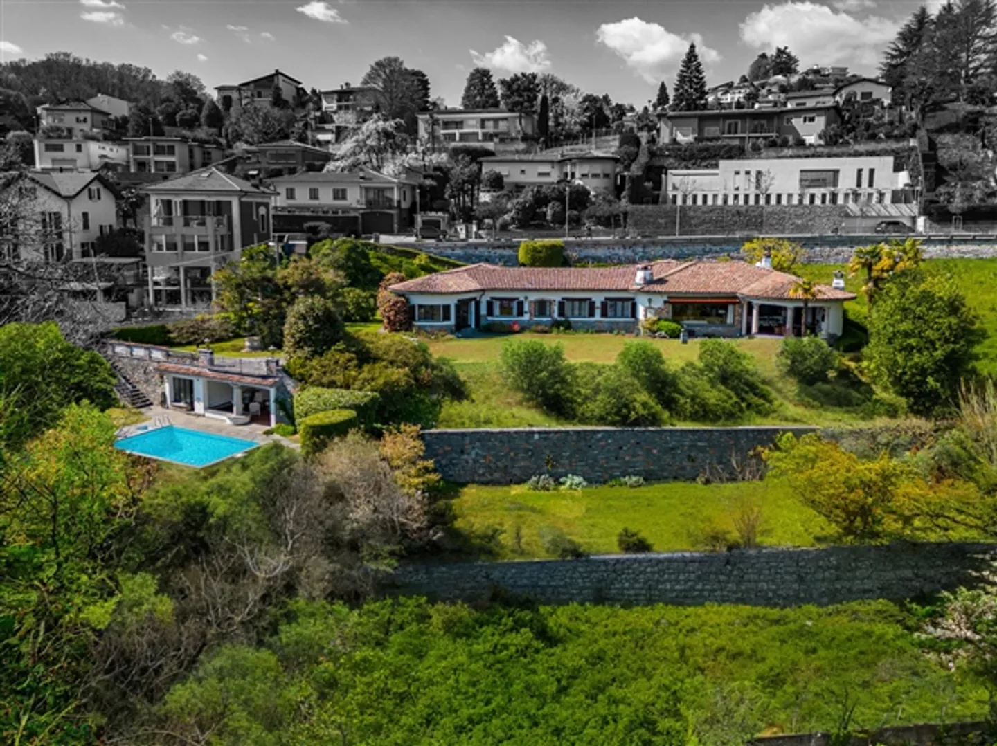 Elegante villa mediterranea con vista lago - Foto 7 di 7