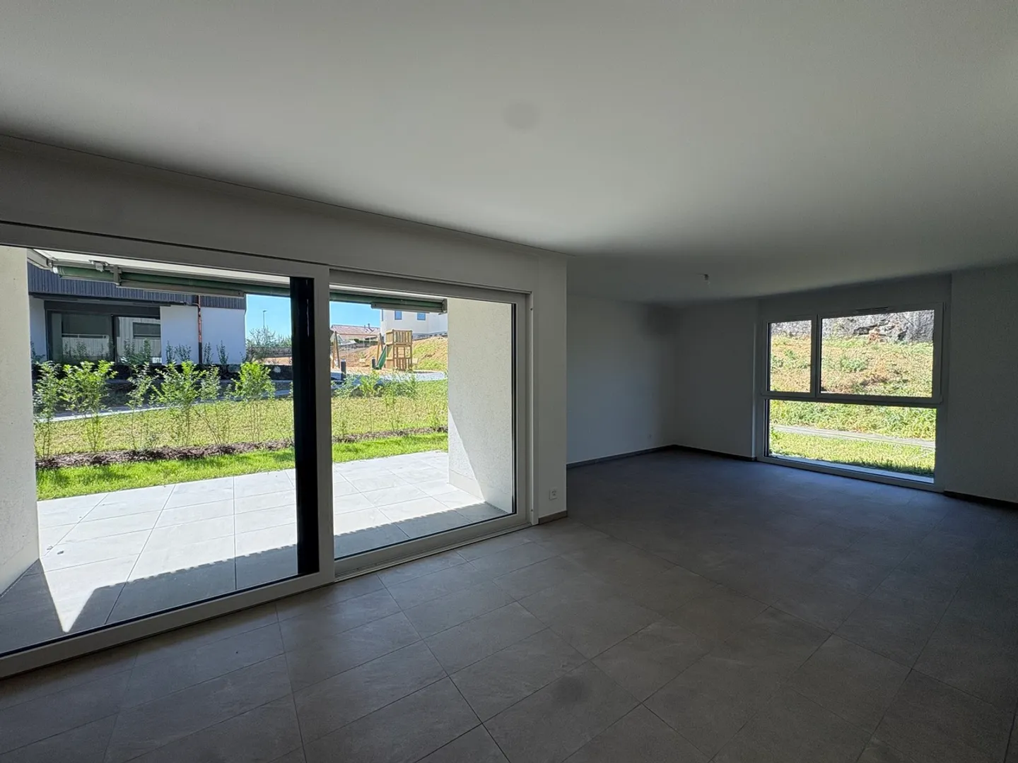 Magnificent new 3.5-room apartment available from June 1, 2026 - Photo 3 of 9