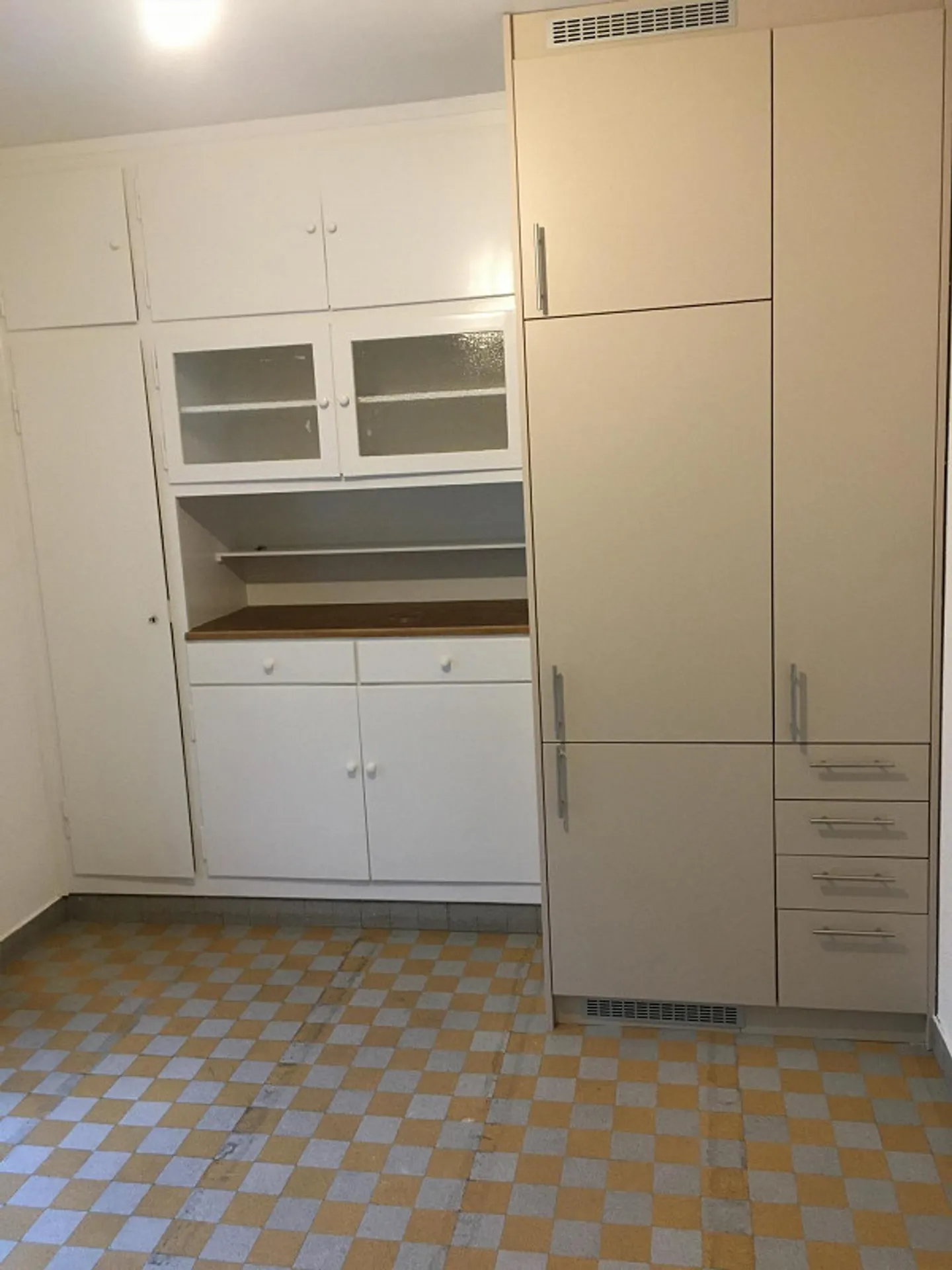 Appartamento ristrutturato e affascinante vicino all'università - Foto 3 di 7