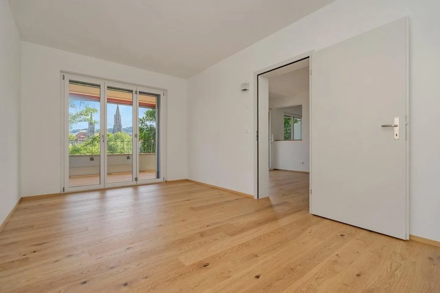 Exklusive Wohnung mit Traumaussicht - Foto 1 von 9