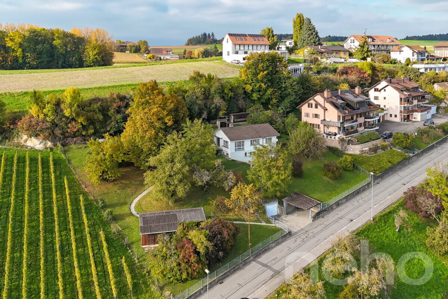 Großes Grundstück mit Seeblick für ein Bauprojekt - Foto 7 von 12