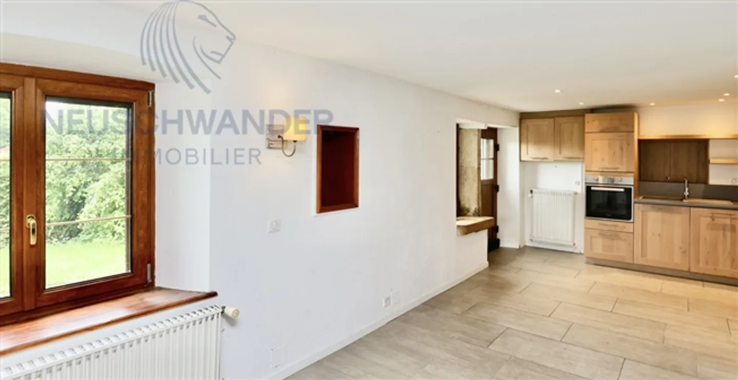 Base price CHF 200,000 Saturday, October 25 from 1:30 PM - Photo 7 of 13