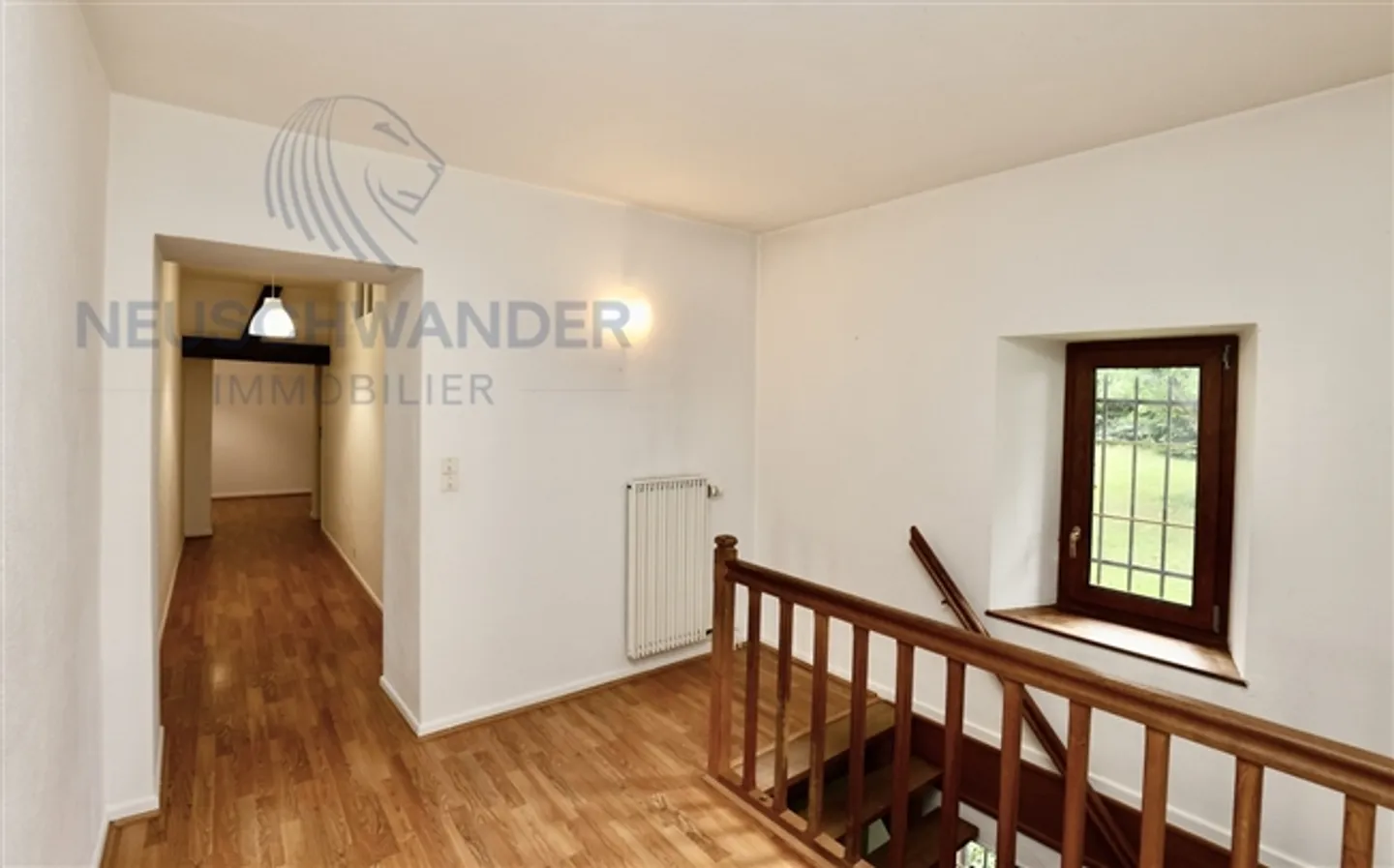 Base price CHF 200,000 Saturday, October 25 from 1:30 PM - Photo 12 of 13